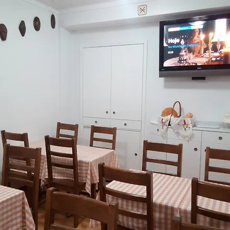 Guest house Residencial Moeda 3*