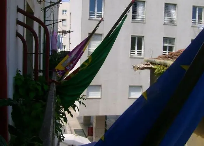 Guest house Residencial Moeda 3*