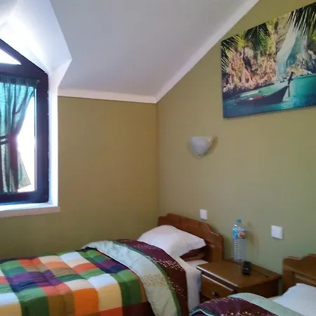 Pensión Residencial Moeda 3*