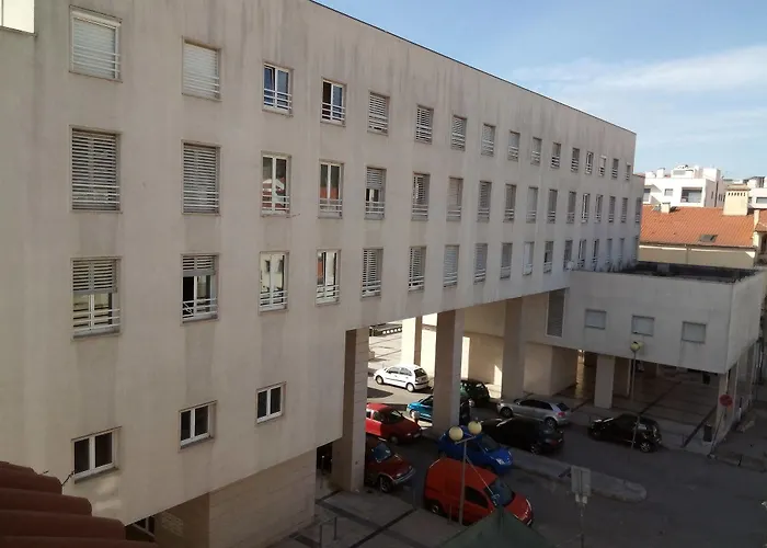 Residencial Moeda 3*